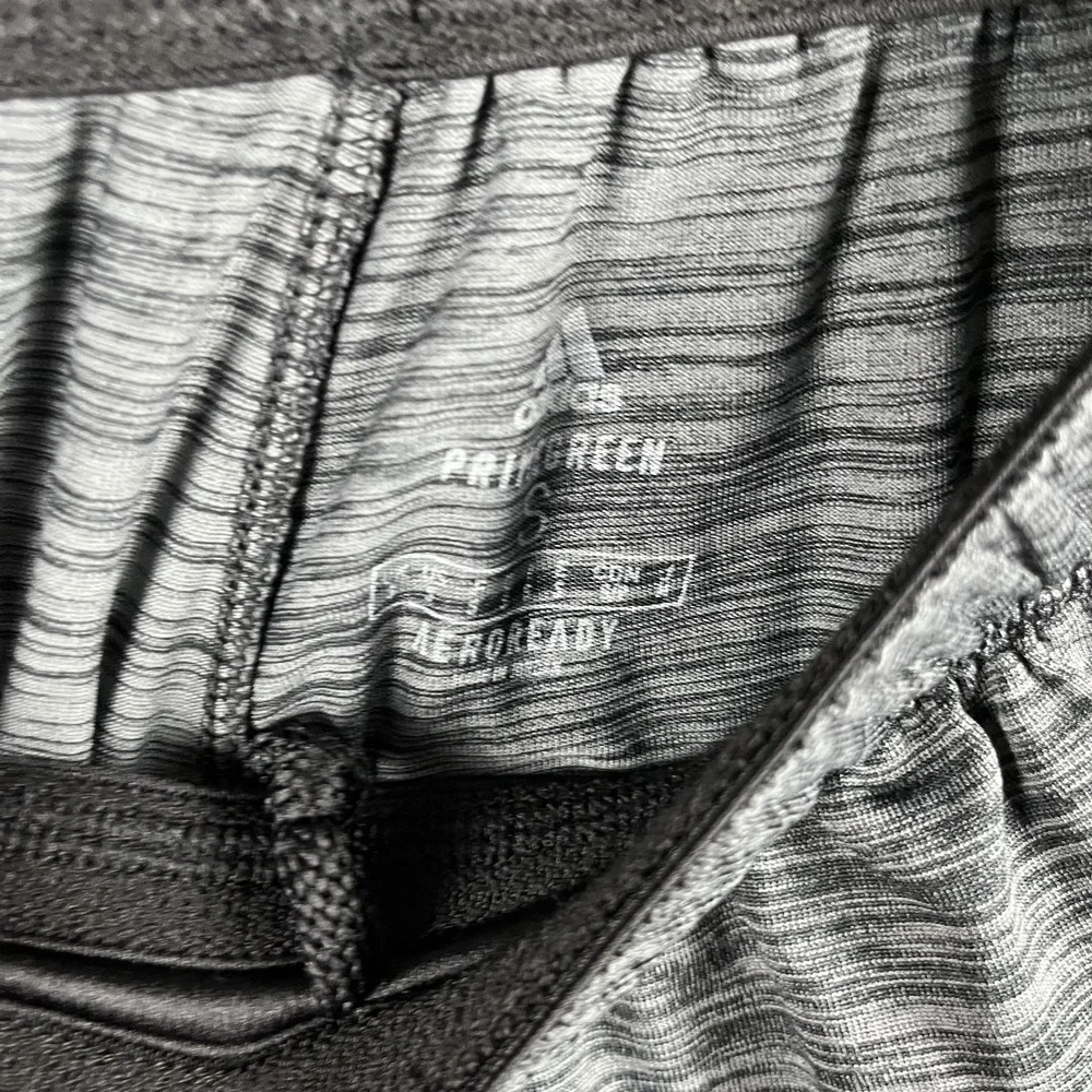 Adidas Men's Grey AEROREADY Running Shorts Small